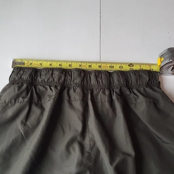 Athletic Works Women’s Green Athletic Shorts with 2 side pockets Size L (12-14) - Picture 6 of 8